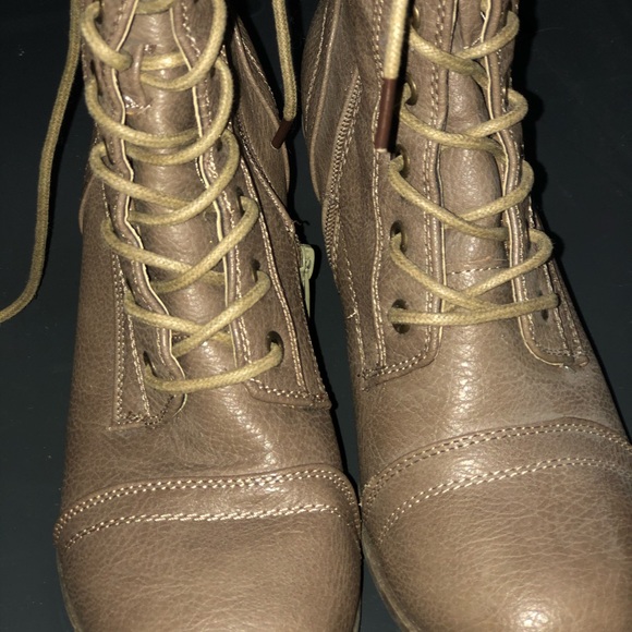 Taupe mid calf boots - Picture 5 of 6